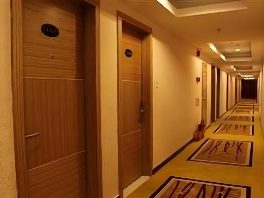 Airport Liwan Hotel Guangzhou Exterior foto