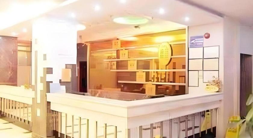 Airport Liwan Hotel Guangzhou Exterior foto